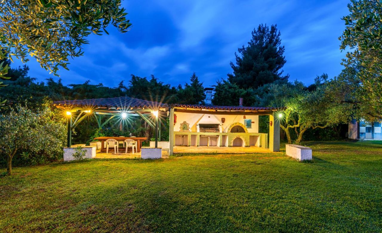 Villa Hrisavgi Nikiti  Exterior foto